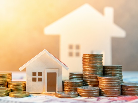 best ways to save money when building a house